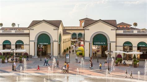 adidas outlet serravalle